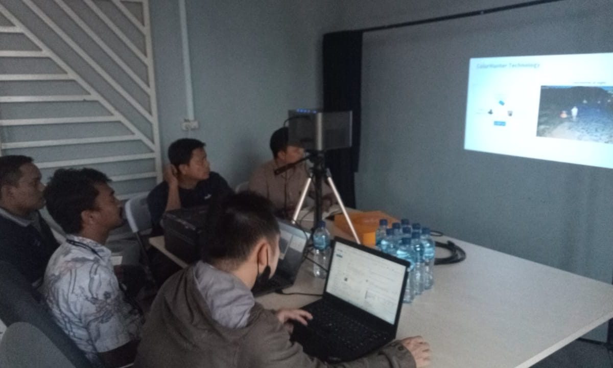 Tim Harrisma Melakukang Training Pemasangan CCTV UNV Dengan PT Lakone Komunikasi